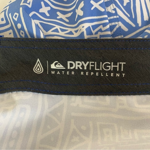 Quicksilver 4 Way Stretch Water Repellent Board Shorts Size 40 - Picture 5 of 6